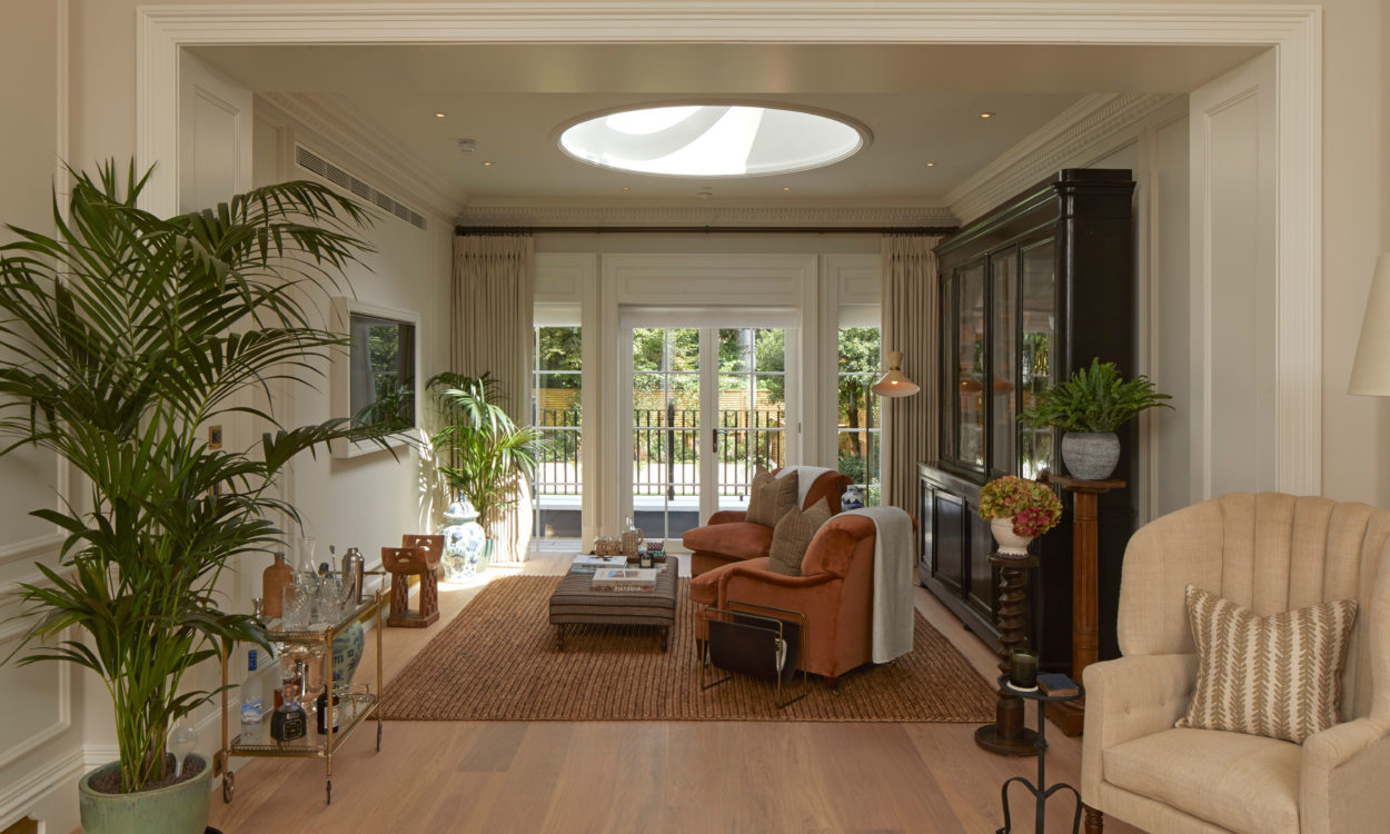 Holland Park Villas image